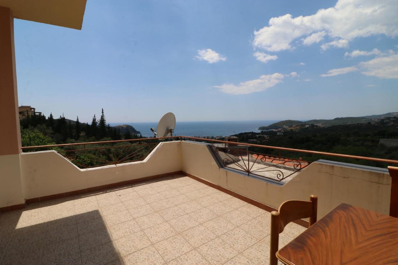 Hotel Panorama Himare Exterior photo